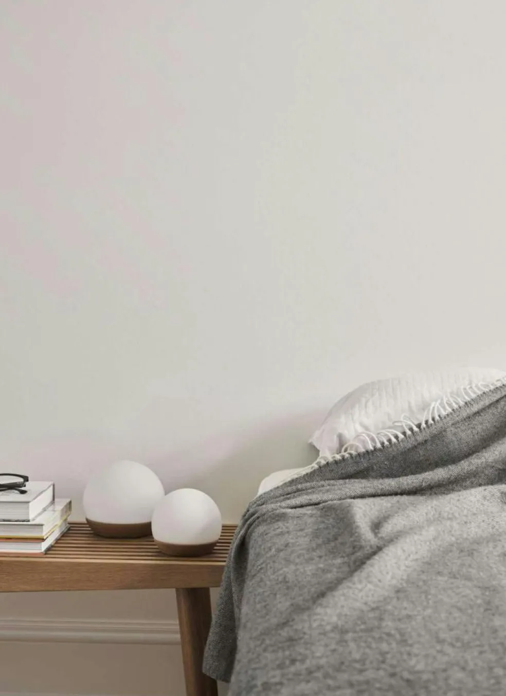 Spring Snowball Portable Table Lamp Ø11 cm, White