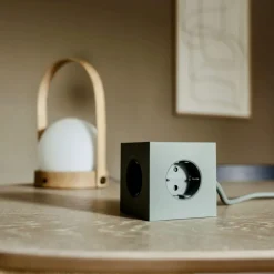 Square 1 Extension Cord With USB-C / Magnet 1,8 m, Stockholm Black