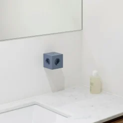 Square 2 Socket Extender With USB-C / Magnet, Oak Green