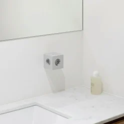 Square 2 Socket Extender With USB-C / Magnet, Oak Green