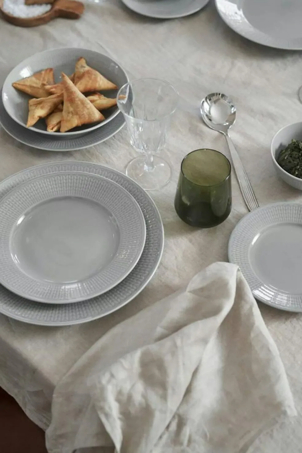 Swedish Grace Plate, 24 cm Fog