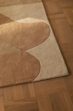 Tulip Wool Rug 180x270 cm, Beige