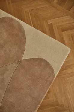 Tulip Wool Rug 180x270 cm, Beige