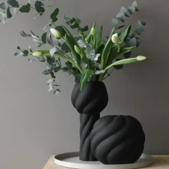Twist Pillar Vase 34 cm, Black