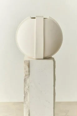 Vase 02, Raw White