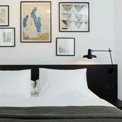 Arigato Wall Lamp, Black