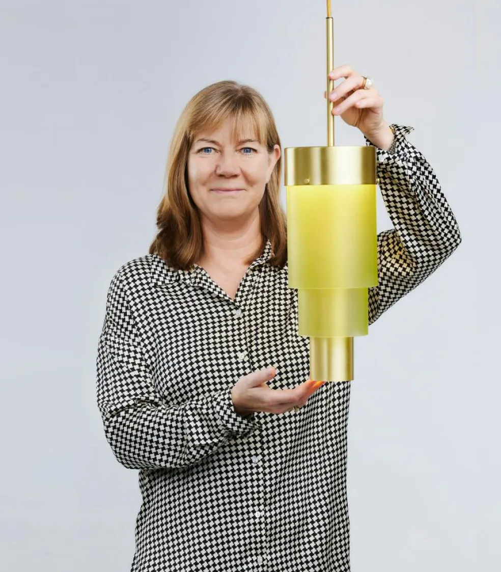 A-spire Pendant, Brass / Golden Smoke