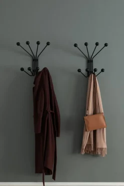 Bill S Hanger, White