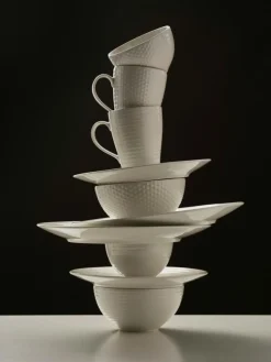 Blond Mug, White Dot