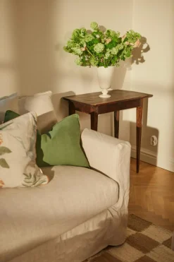 Bloom Cushion 50x50 cm, Gold