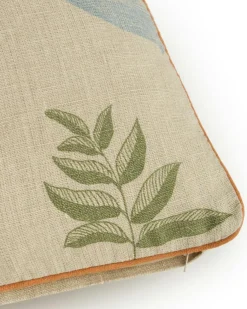 Bloom Cushion 50x50 cm, Gold