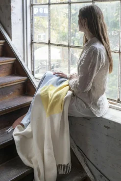 Brick Throw 125x170 cm, Light Yellow