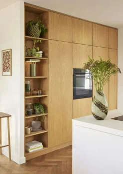 BringMe Table Lamp Portable, Green