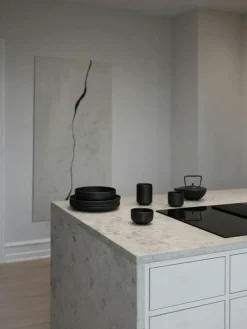 Ceramic Pisu Plate Ø21 cm, Ink Black