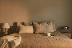 Classic Bedspread 180x260 cm, Beige