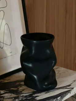 Collapse Vase 20 cm, Black