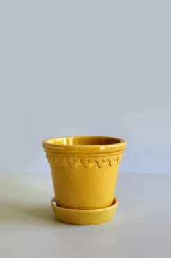 Copenhagen Pot With Saucer 16 cm, Amber Yellow