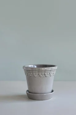 Copenhagen Pot With Saucer 16 cm, Amber Yellow