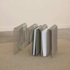 Curva Magazine Rack, Silver