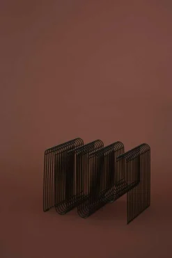 Curva Magazine Rack, Silver