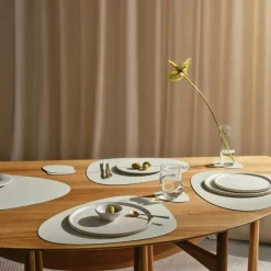 Curve L Table Mat Nupo 37x44 cm, Caviar