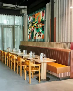 Daumiller Chair, Brown / Black