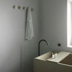 Dots Hook Wood Ø6,5 cm, Oak