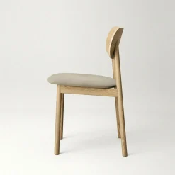 Elephant Chair, Natural Oak / Black Leather