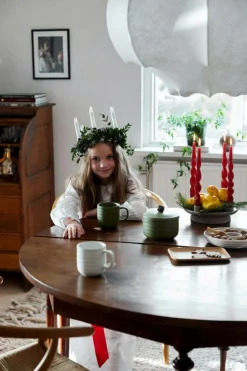 Ellen Jar With Acorn, Green