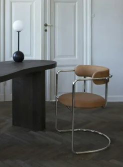 FF Cantilever Chair, Black Leather / Black