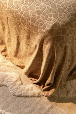 Flow Wool Rug 250x350 cm, Beige