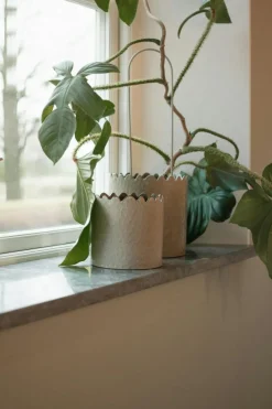 Flowery Pot Ø16 cm, Beige