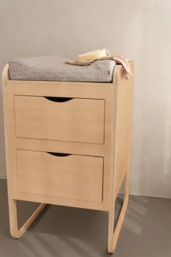 Form Changing Table, White