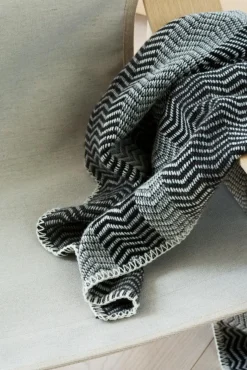 Fri Wool Plaid 150x200 cm, Summer Red