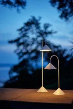 Grasp Table Lamp Portable 47 cm, Matt White