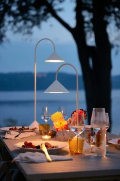 Grasp Table Lamp Portable 47 cm, Matt White