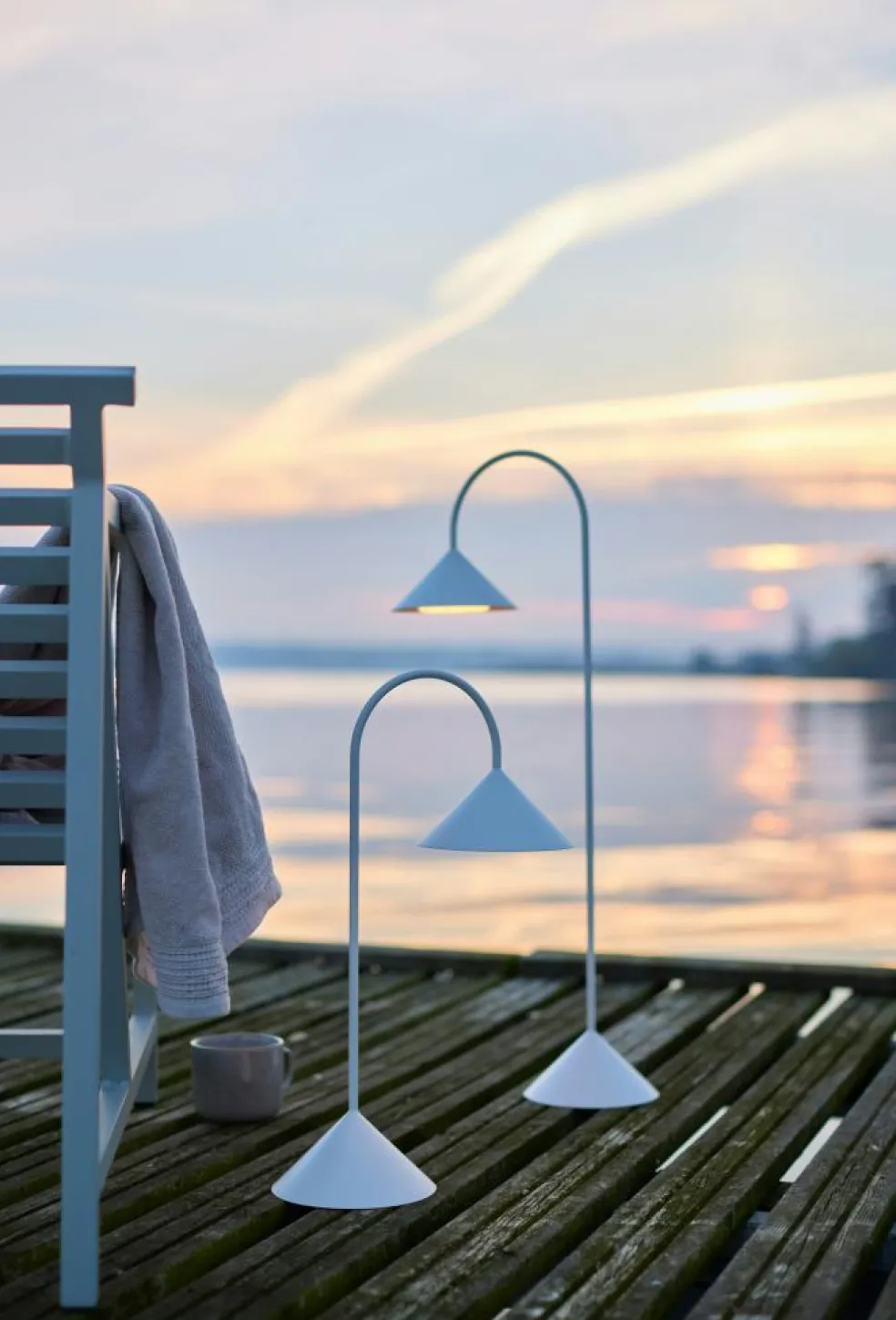 Grasp Table Lamp Portable 47 cm, Matt White