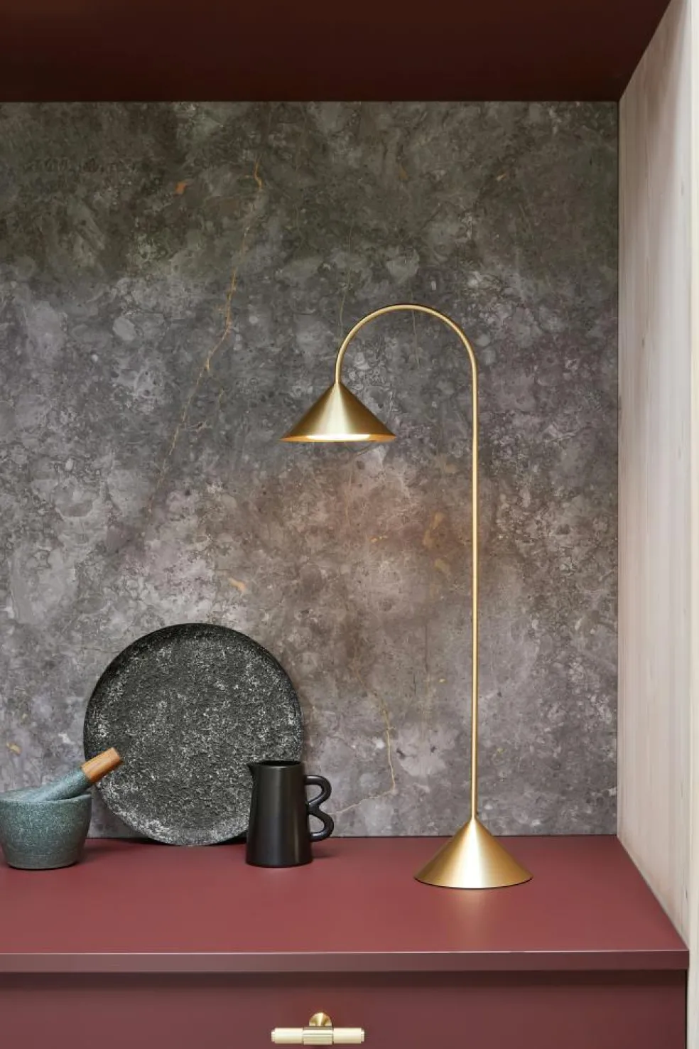 Grasp Table Lamp Portable 47 cm, Matt White