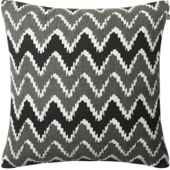 Ikat Bangalore Outdoor Cushion 50x50 cm, Beige/Shitake