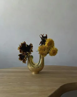 Kazumi Vase, Brass