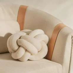 Knot Cushion, Orange Red