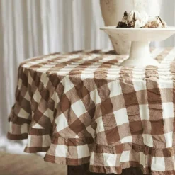 Kullavik Table Cloth Ø170 cm, Rust Red