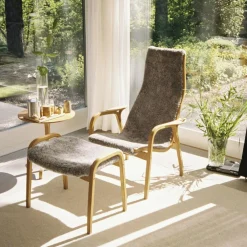Lamino Armchair With Footstool Sheepskin, Sahara / Oiled Oak