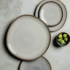 Lave Beige Serving Dish 31,5x32 cm, Beige