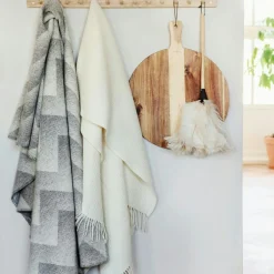 Lynild Throw 135x200 cm, Grey/White