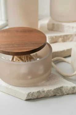 Modest Jar With Lid, Walnut