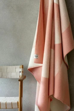 MOON Wool Plaid 135x200 cm, Rosy Sky