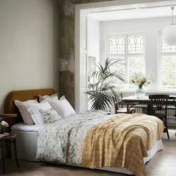 Morris & Co. Strawberry Thief Duvet Cover, 150x210 cm