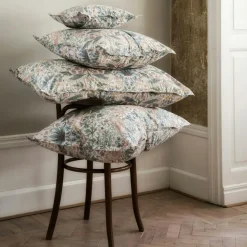 Morris & Co. Strawberry Thief Pillowcase, 50x60 cm