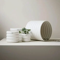 Mud Pot Medium, White